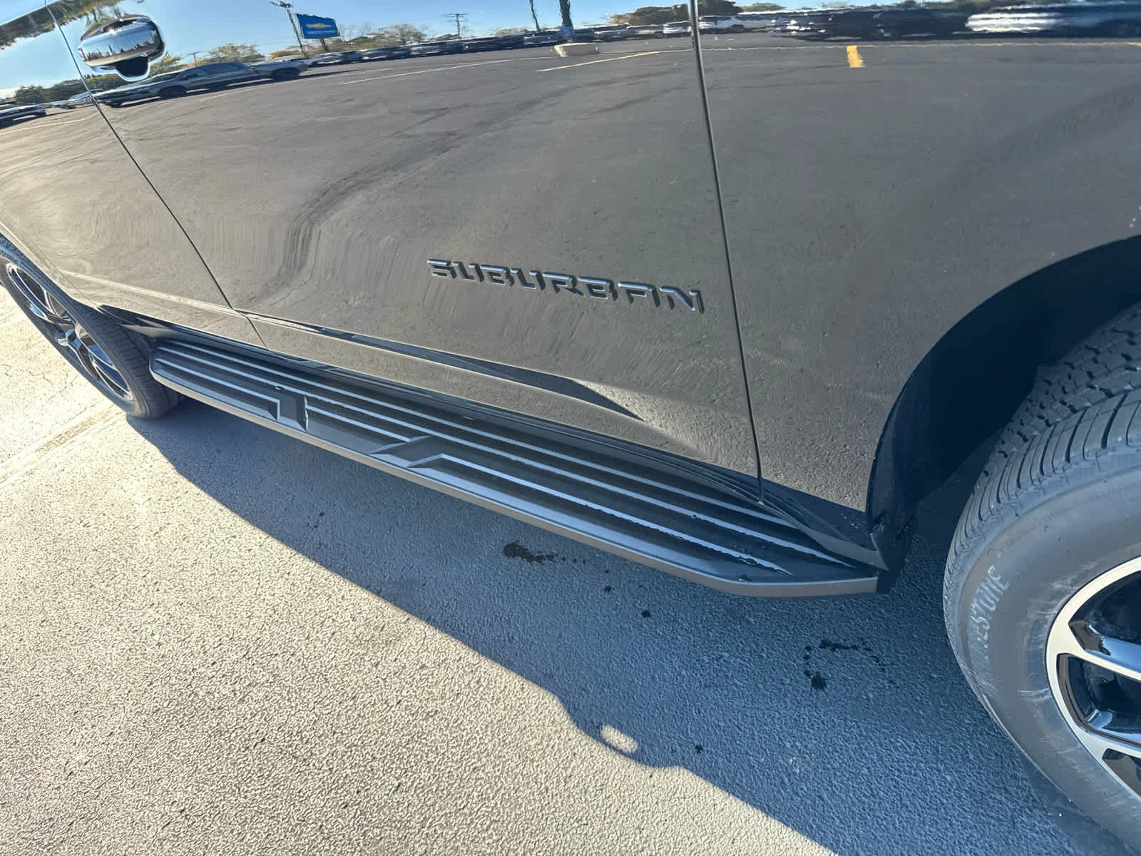 2027 Chevrolet Suburban RST - Photo 15