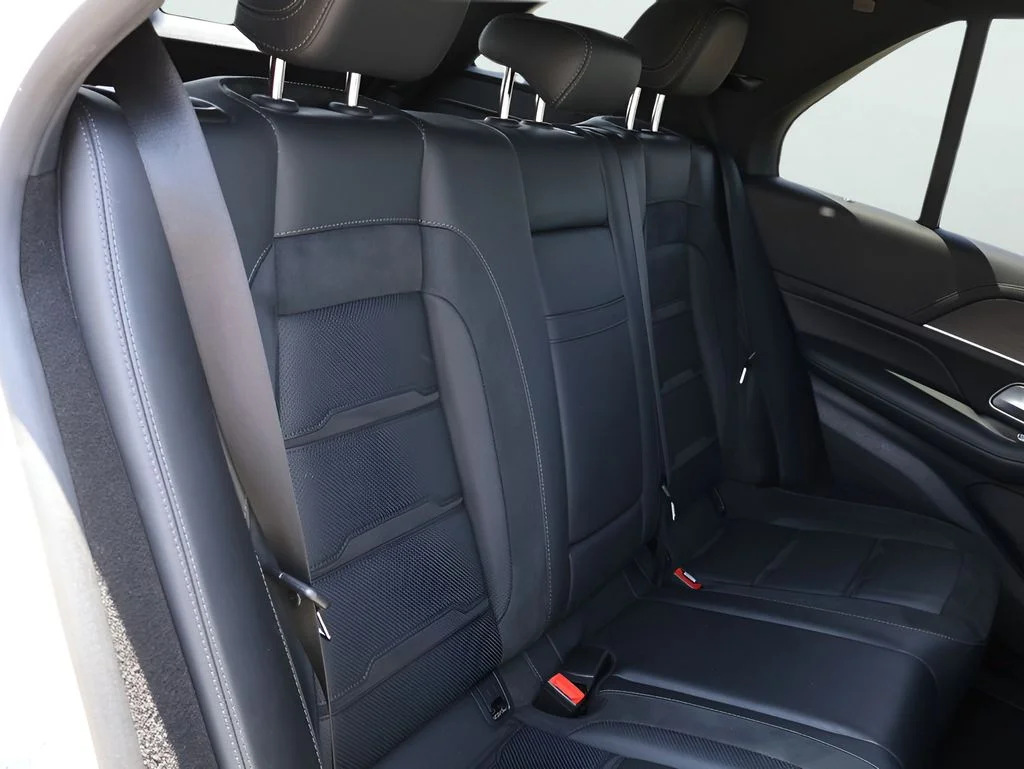 Used 2021 designo Diamond White Metallic Mercedes-Benz GLE 53 AMG® image 15