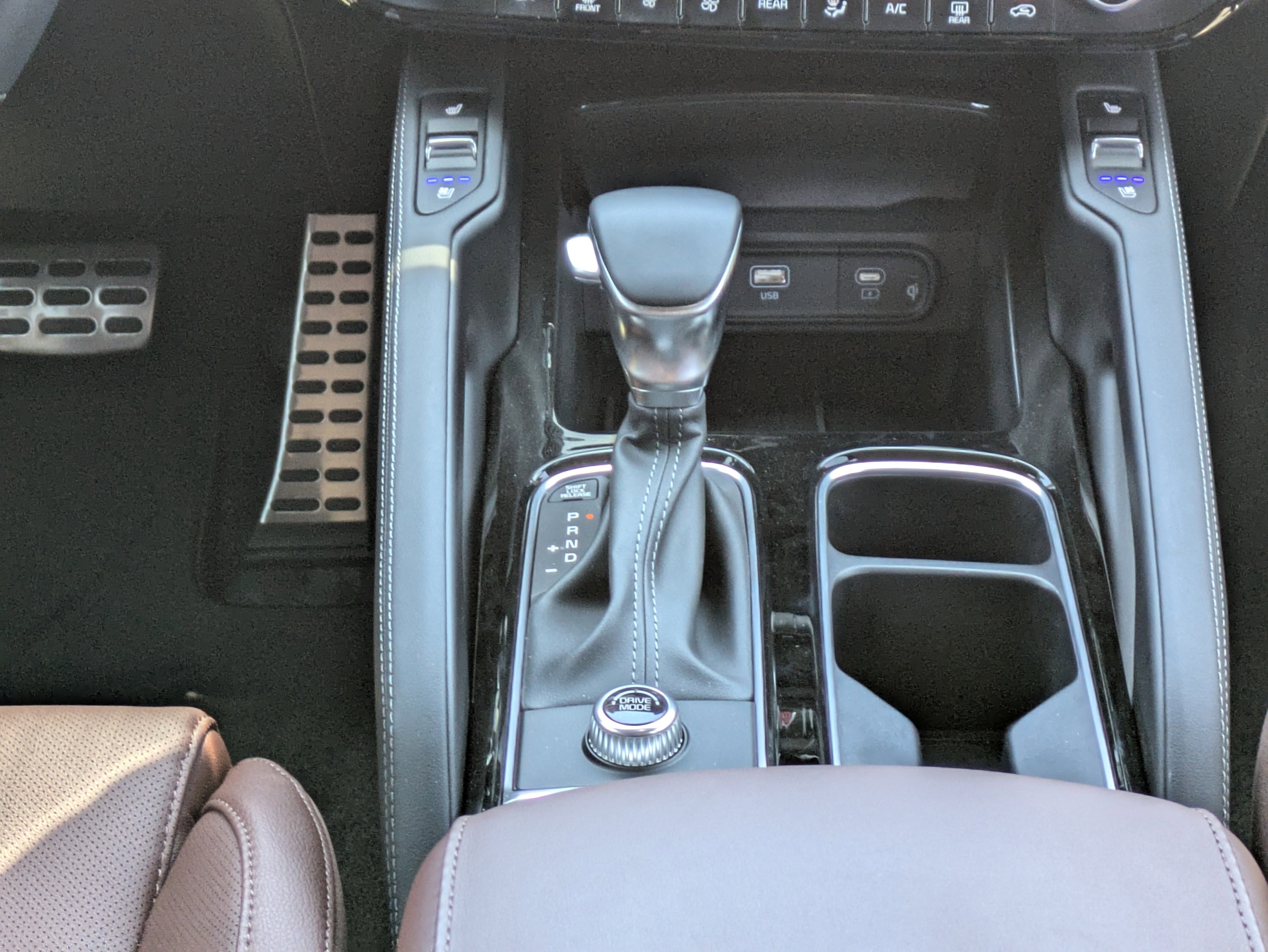 2025 Kia Telluride SX - Photo 21