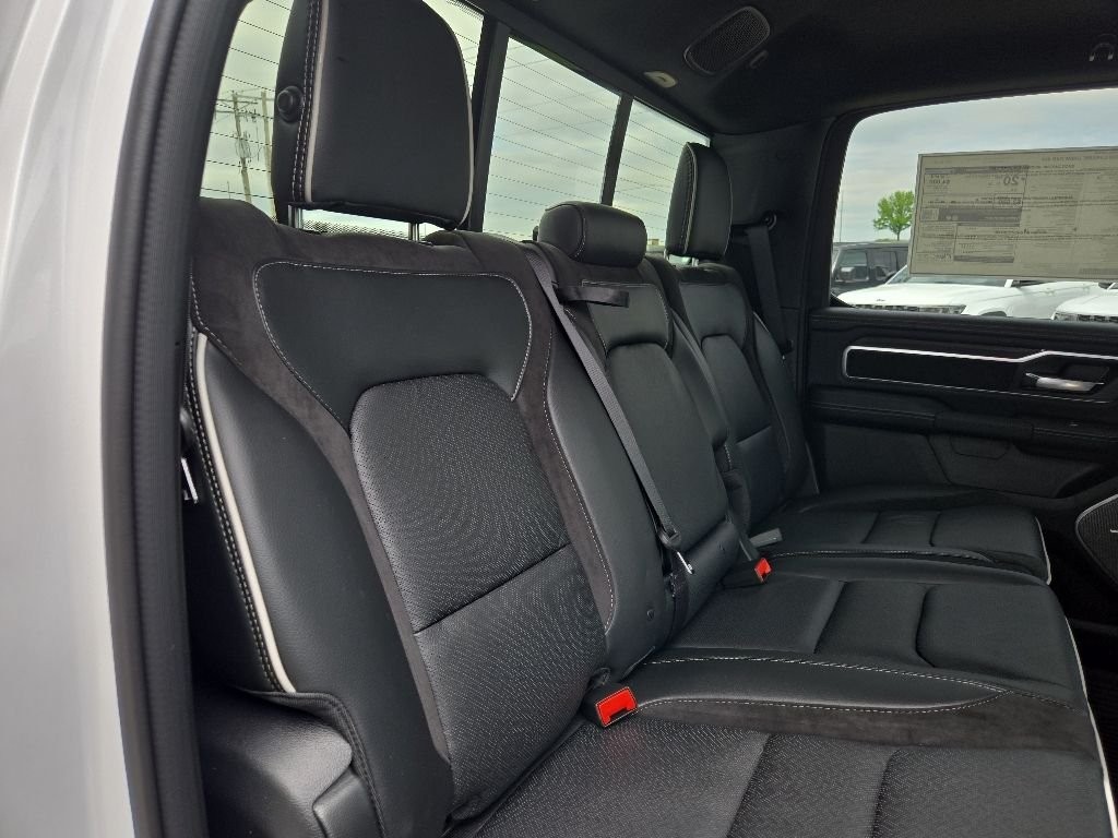 New 2026 Ivory White Tri-Coat Pearl-Coat Exterior Paint RAM Laramie image 94