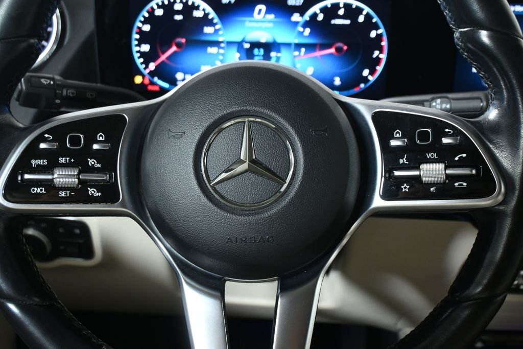 Used 2023 Mountain Gray Metallic Mercedes-Benz GLA 250 image 18