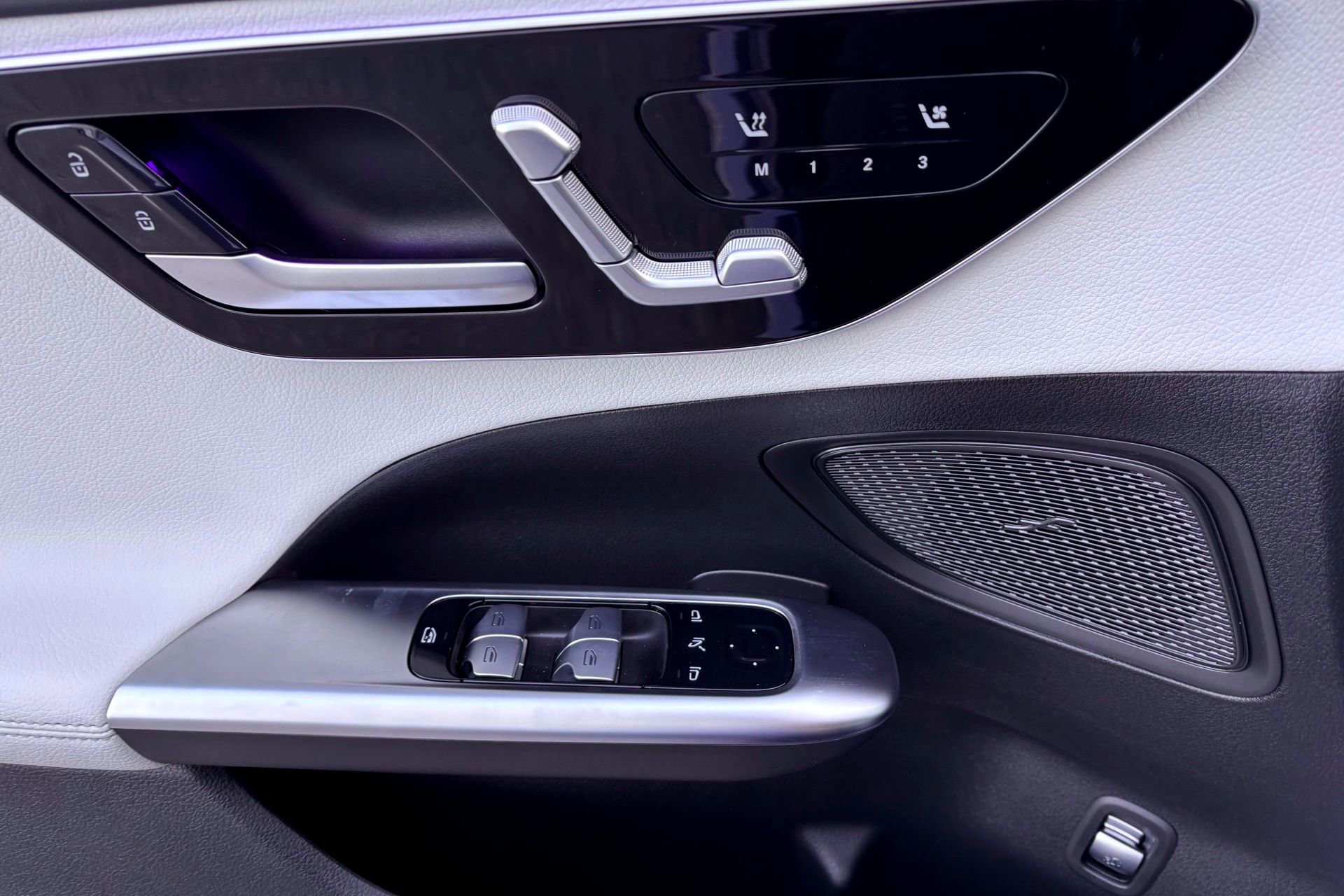 New 2026 Starling Blue Metallic Mercedes-Benz C 300 image 15