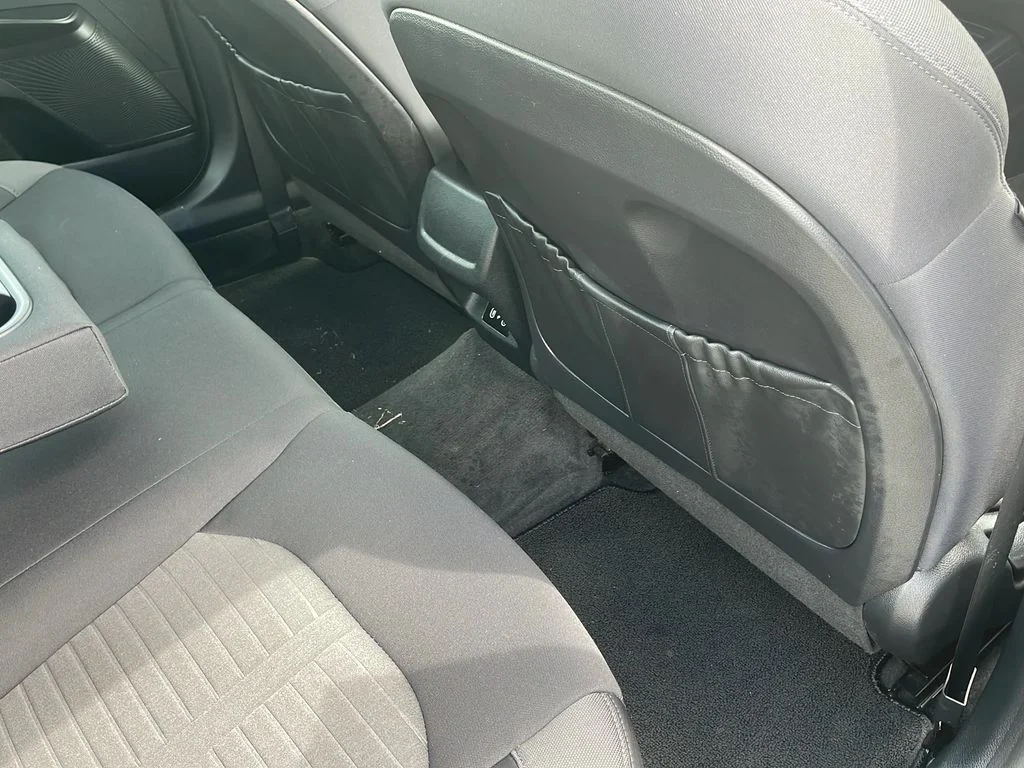 2025 Kia K5 LXS - Photo 21