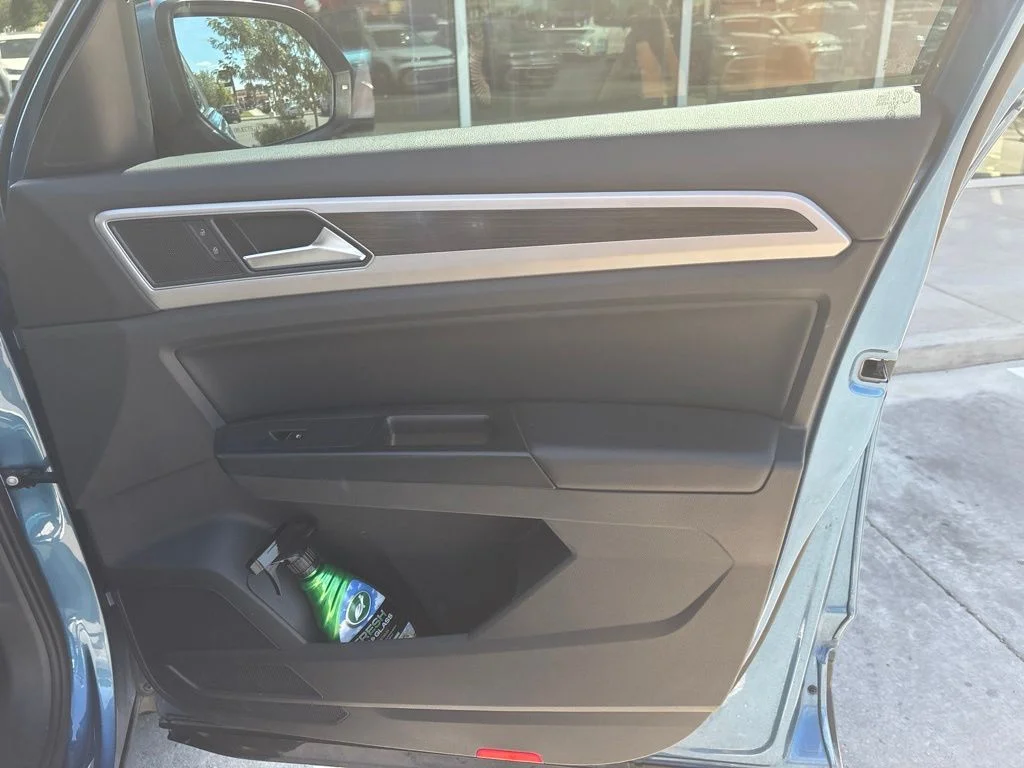 Used 2019 Blue Volkswagen 3.6L V6 SE image 14