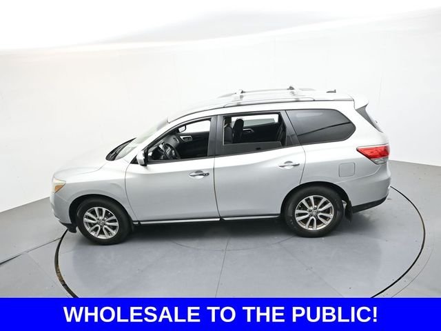 Used 2014 Silver Nissan SV image 40