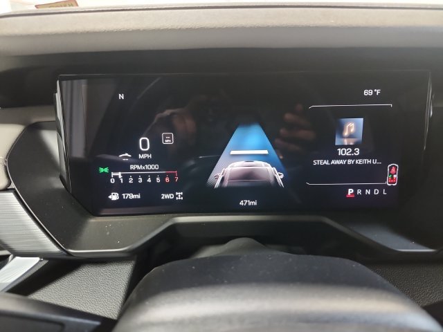 New 2026 Glacier White Tricoat GMC Elevation image 21