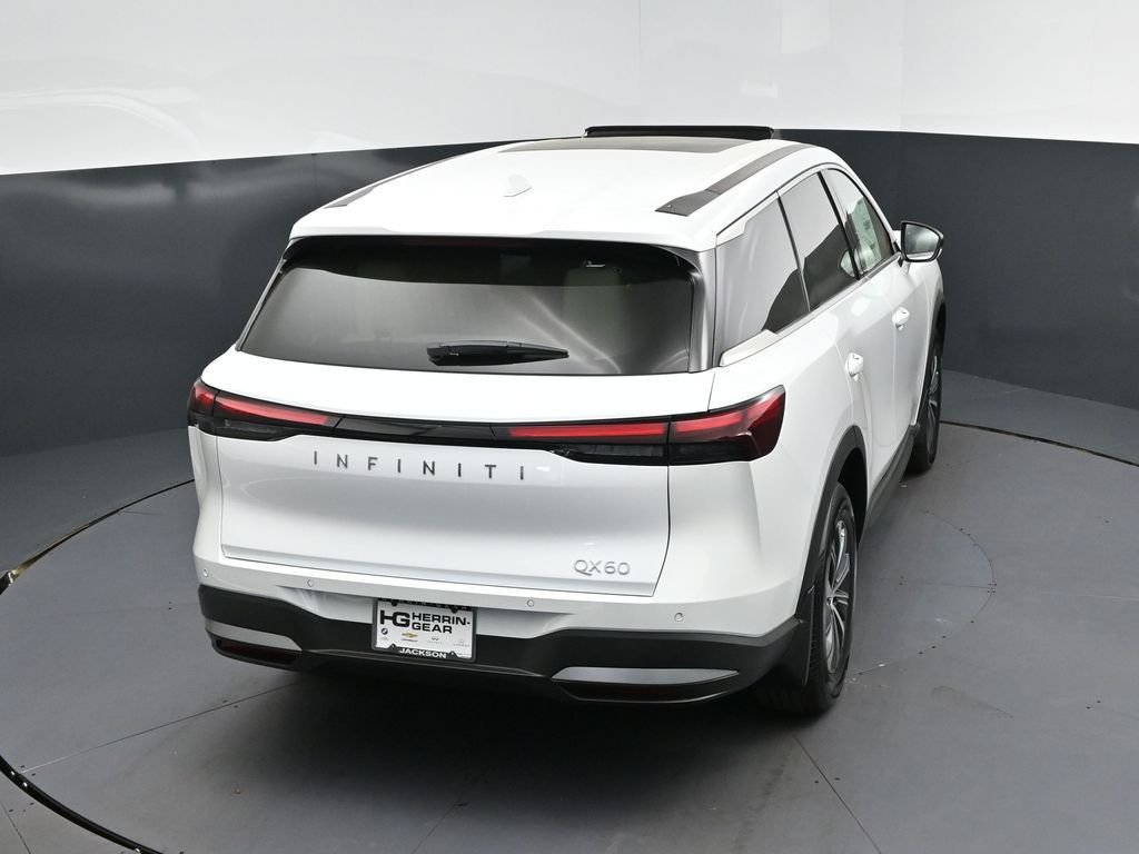 Certified Used 2026 White INFINITI PURE image 35