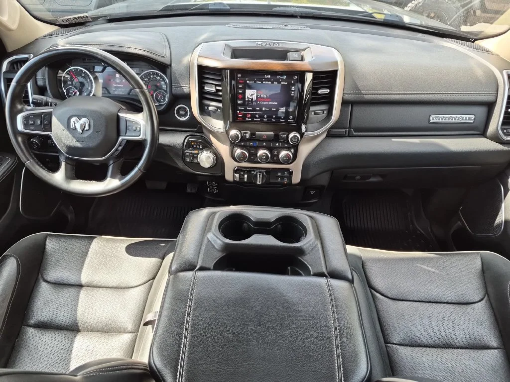 Used 2021 Diamond Black Crystal Pearlcoat Ram Laramie image 22