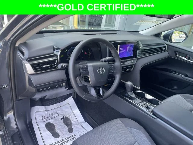 2025 Toyota Camry LE - Photo 18