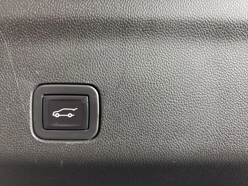 Used 2023 Gray Chevrolet LT image 28