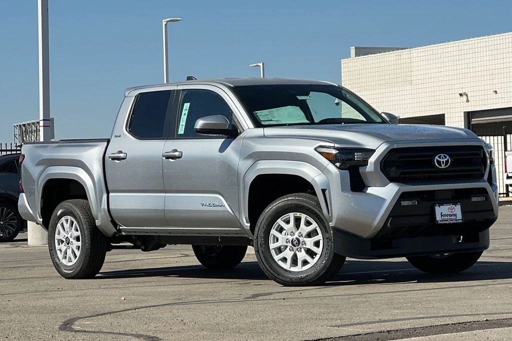 New 2026 Celestial Silver Metallic Toyota SR5 image 2