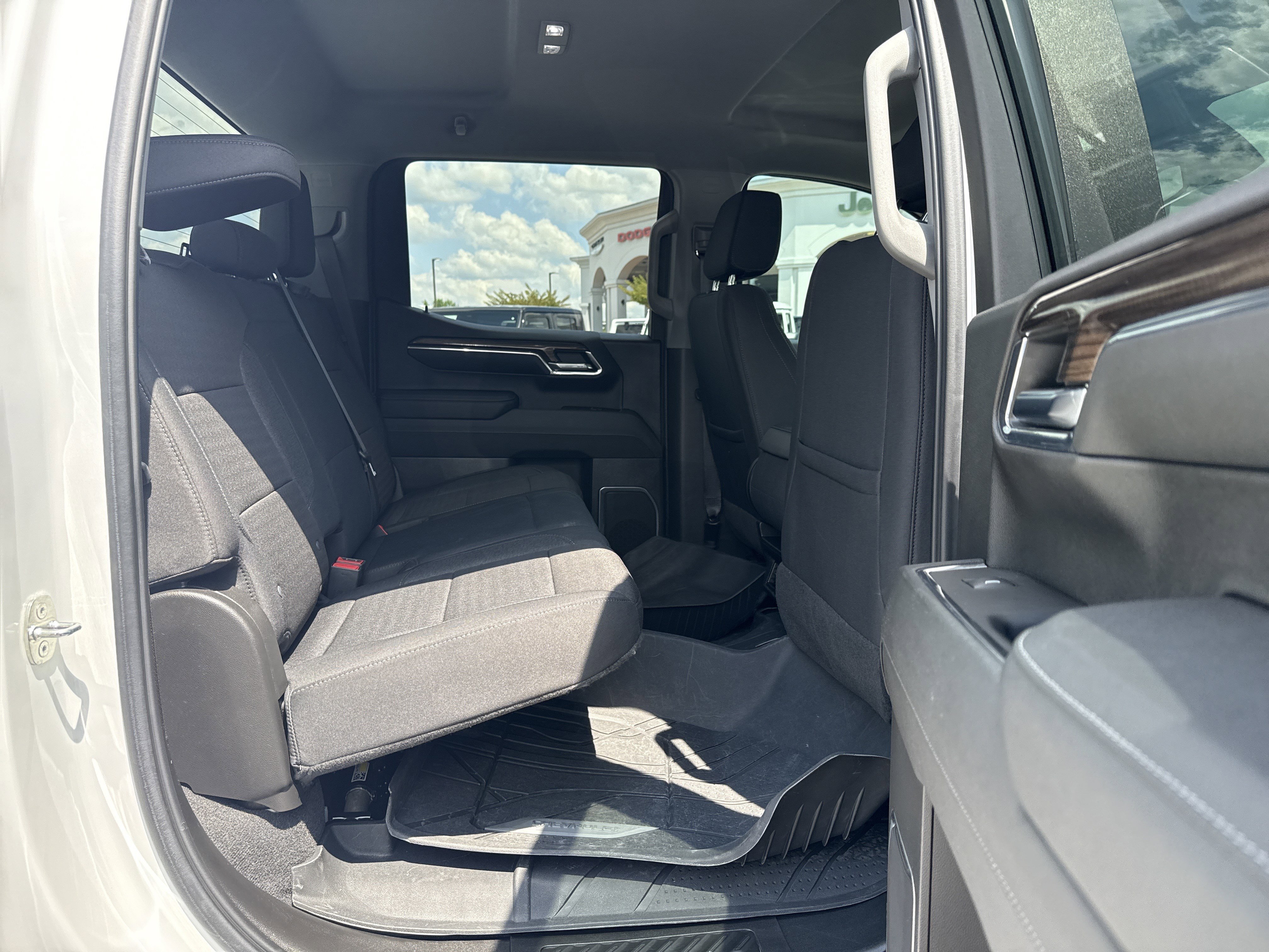2023 Chevrolet Silverado 1500 RST - Photo 16