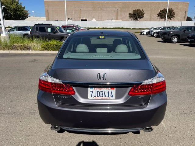 Used 2015 Modern Steel Metallic Honda EX-L image 4