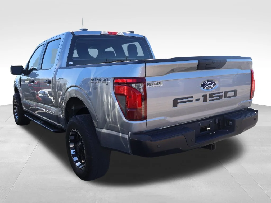 Used 2024 Silver Metallic Ford XL image 19