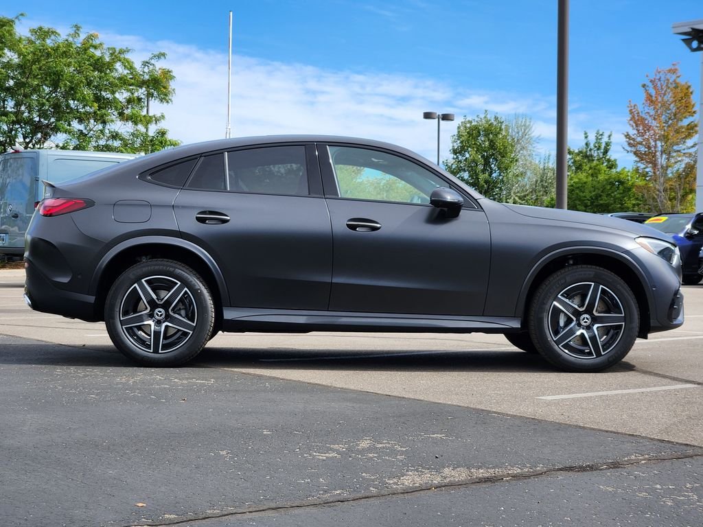New 2027 MANUFAKTUR Graphite Grey Magno Mercedes-Benz GLC 300 COUPE 4MATIC® image 2