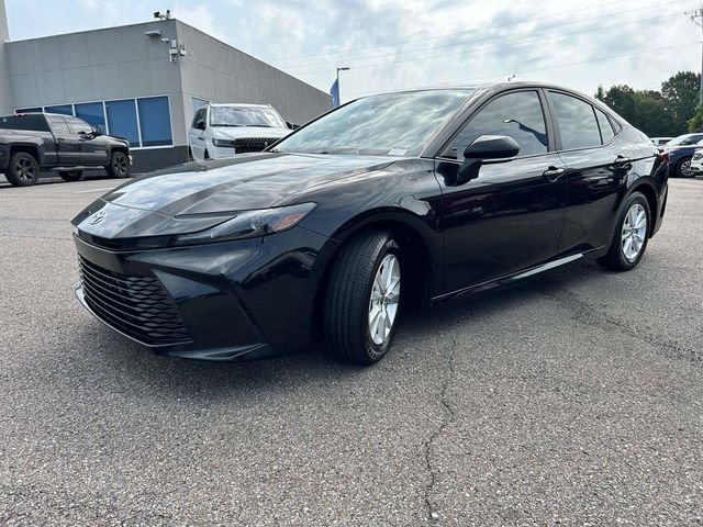 Certified Used 2025  Toyota LE image 7