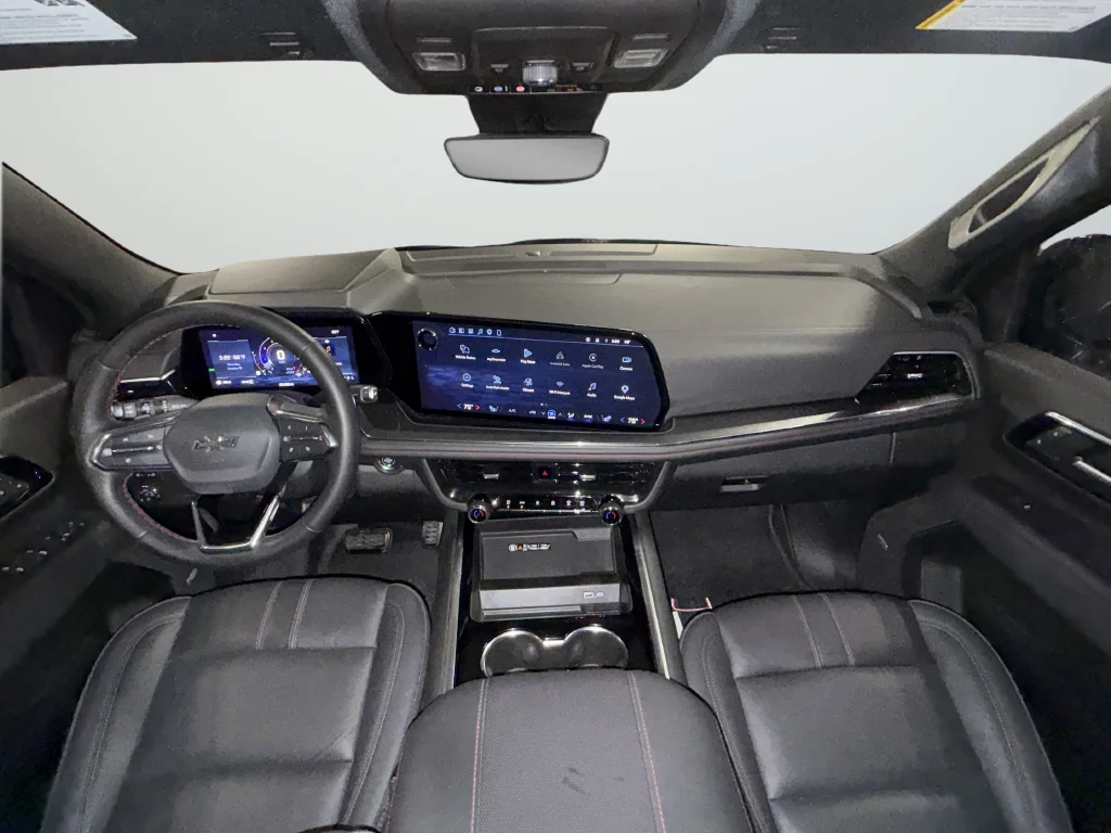 Used 2025 Black Chevrolet RST image 9