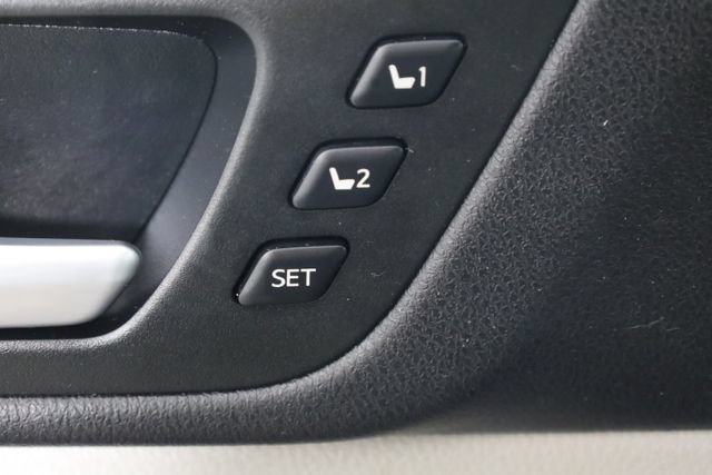 Used 2016 Gray Toyota Limited V6 image 29