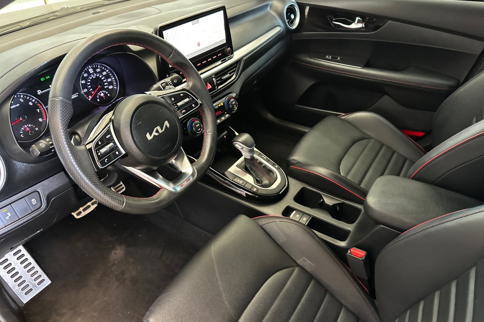 Used 2023 Gray Kia GT image 10