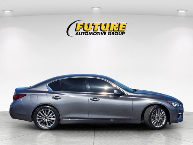 Used 2023 Gray INFINITI LUXE image 3