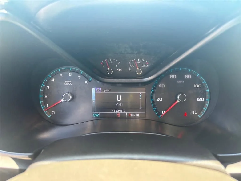 Used 2018 KINETIC BLUE METALLIC Chevrolet 4WD LT image 7