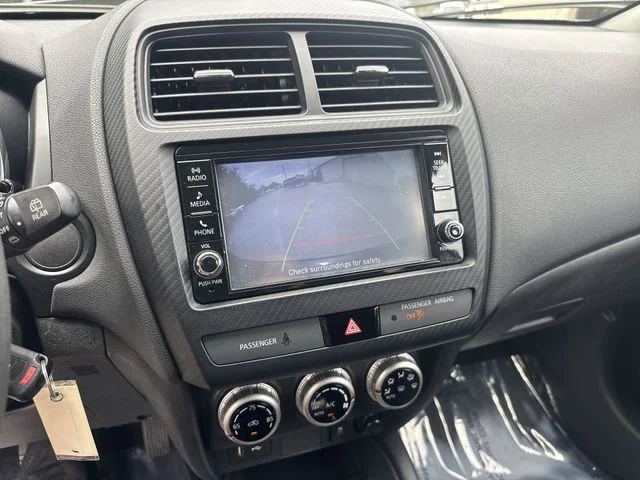 Used 2020  Mitsubishi 2.0 ES image 21
