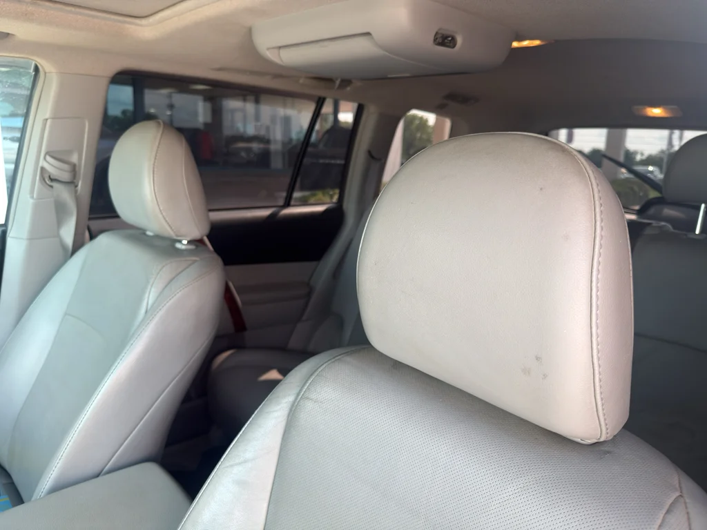Used 2011 Magnetic Gray Metallic Toyota Limited image 4