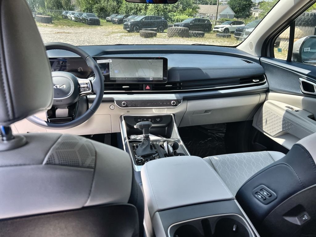 New 2026 White Kia EX image 21