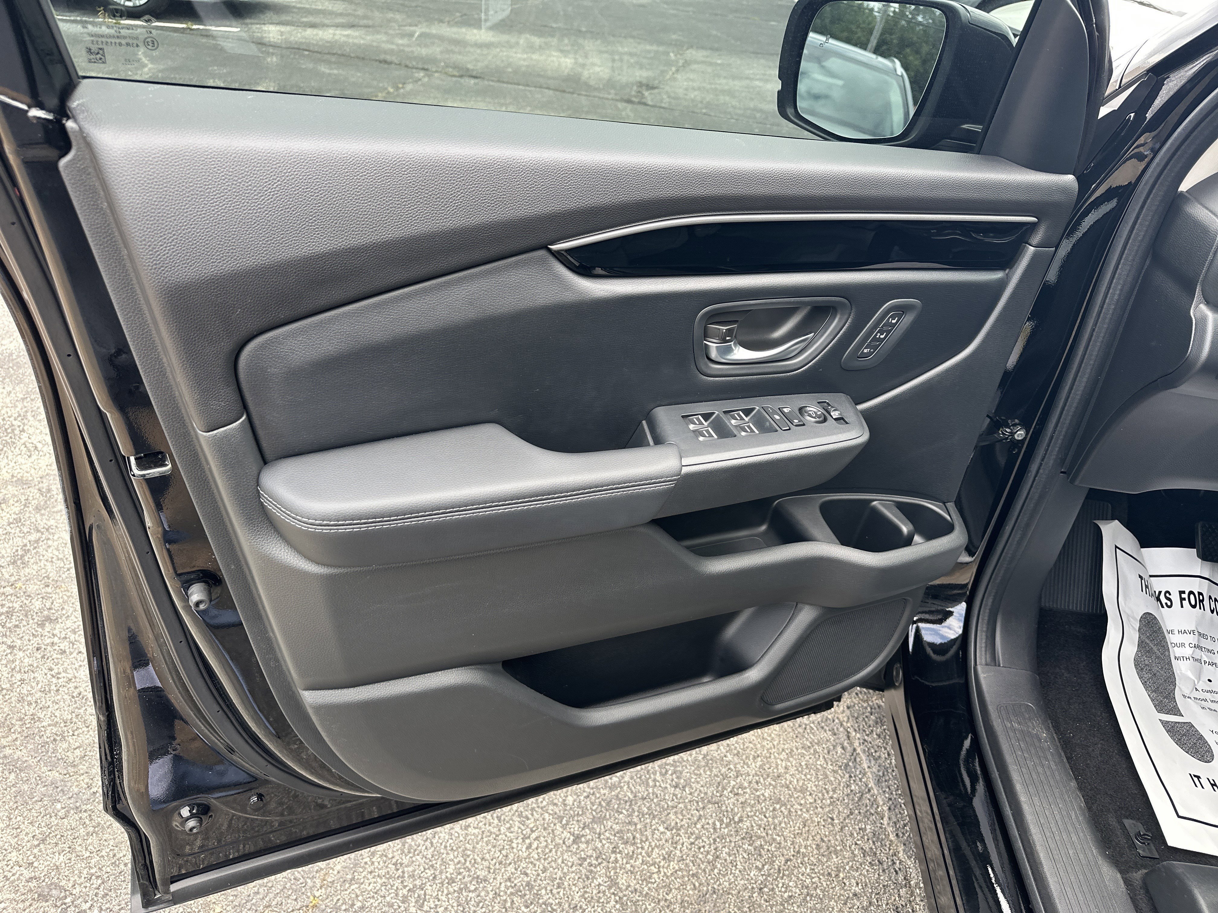 Used 2023 Crystal Black Pearl Honda Touring image 10