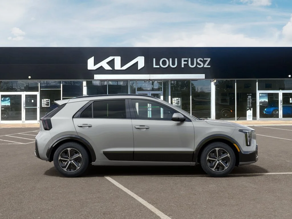 New 2027 Ivory Silver Kia SX image 7