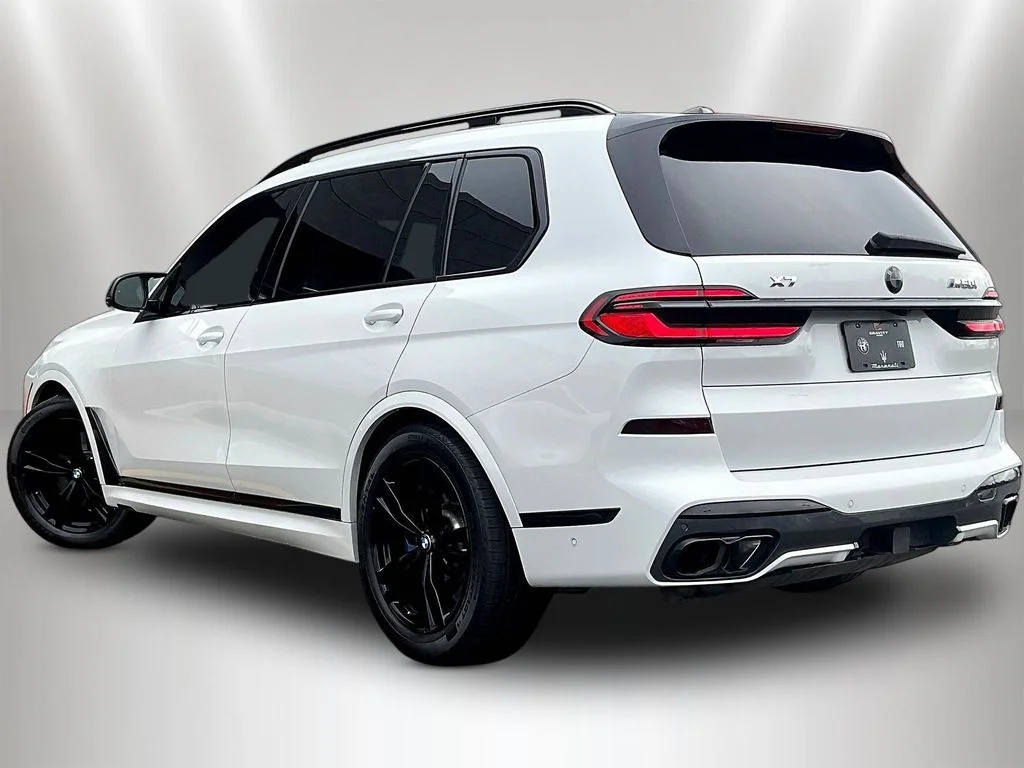Used 2024 White Metallic BMW M60i image 4