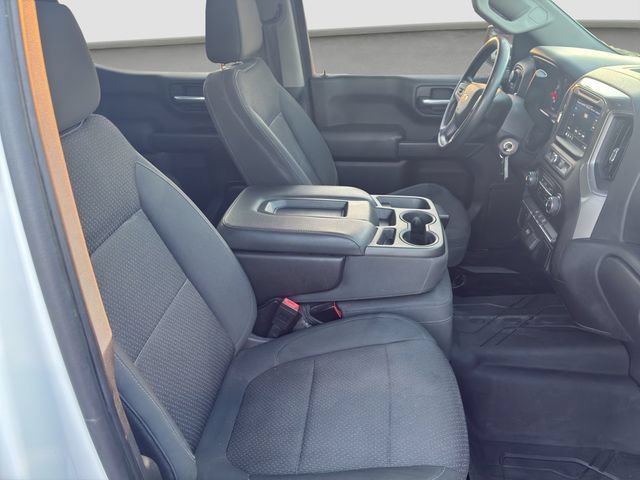 Used 2019 SUMMIT WHITE Chevrolet Custom image 9