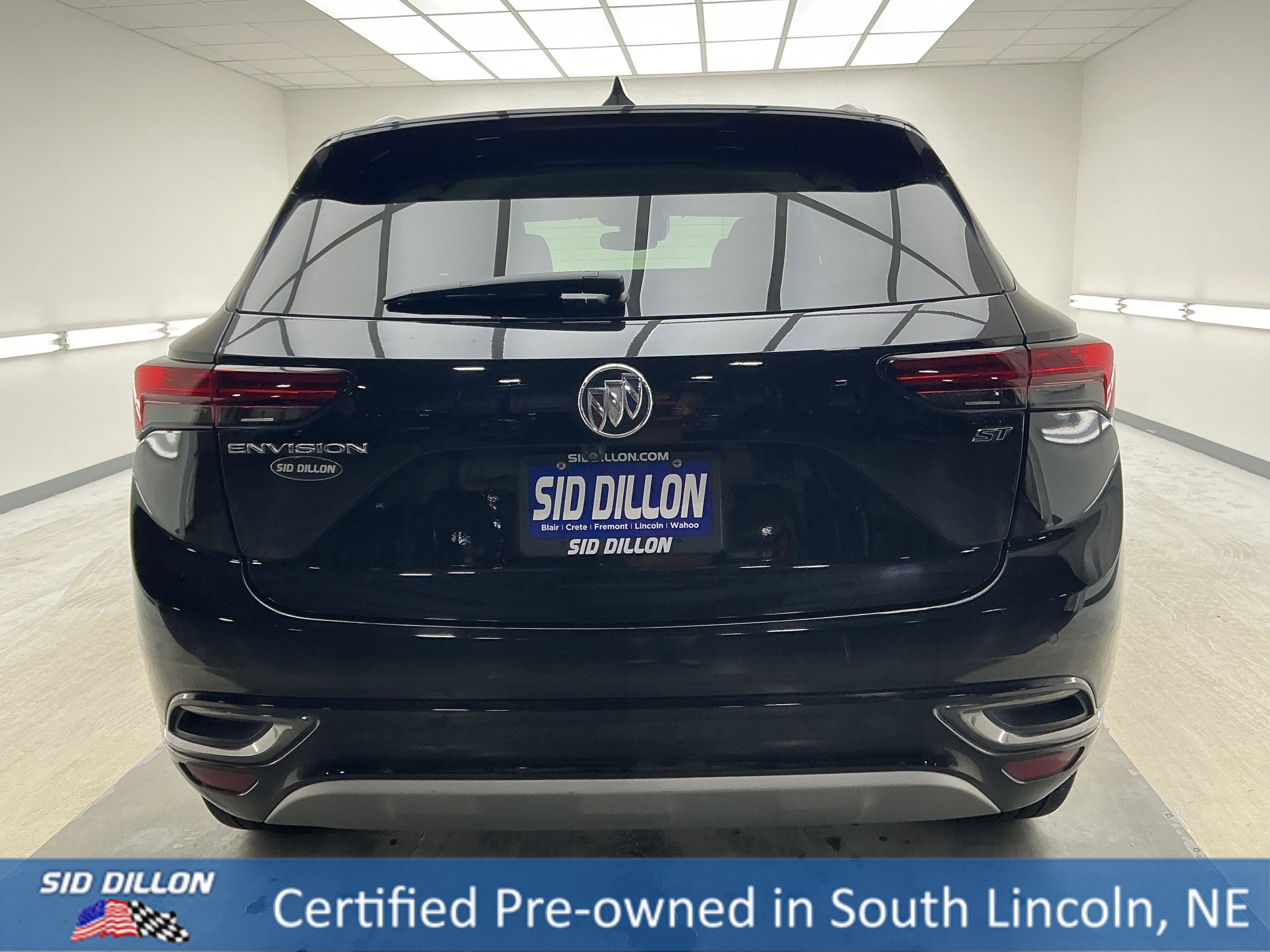 View vehicle photo 5