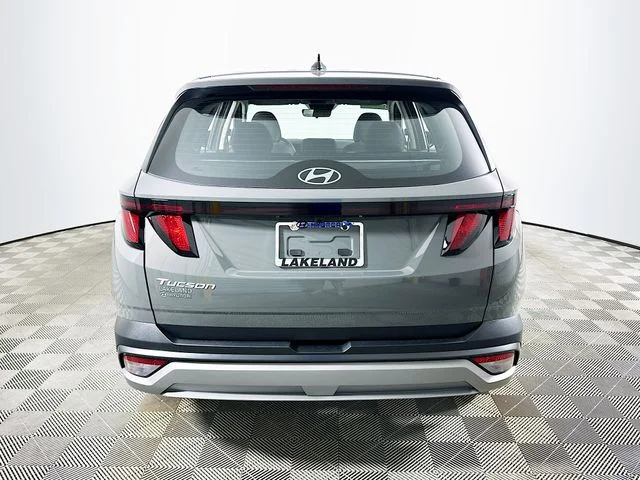 New 2026 Hyundai TUCSON SE