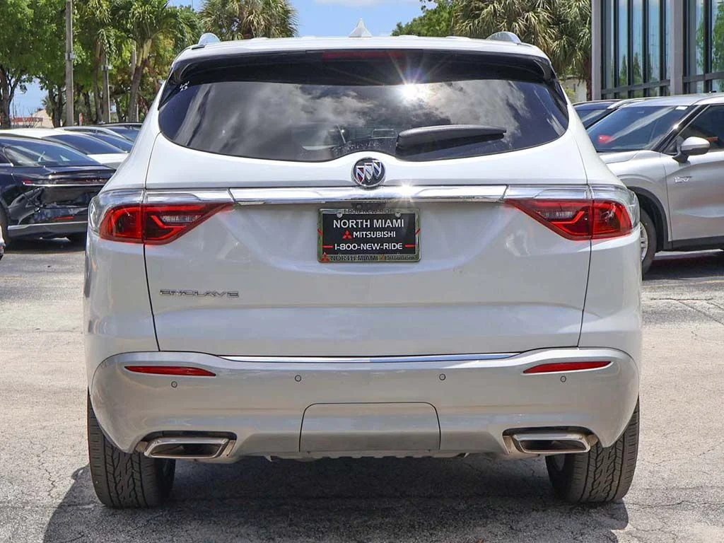 Used 2023 White Buick Premium Group image 16