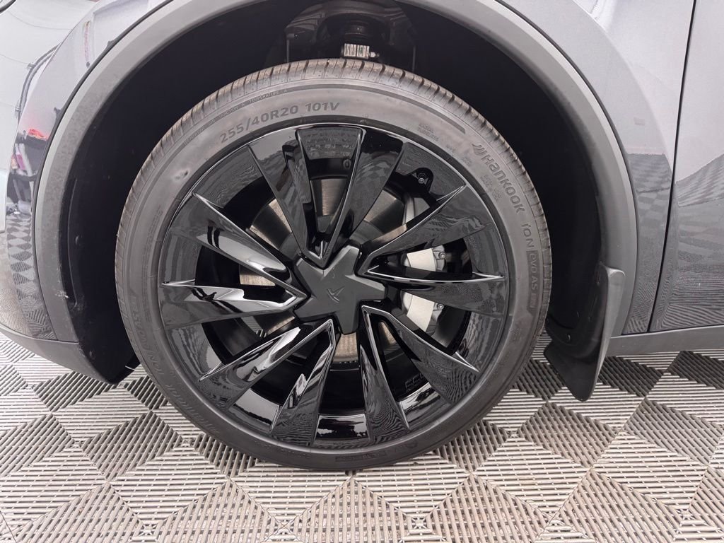 Used 2026 Stealth Gray Tesla Long Range image 35