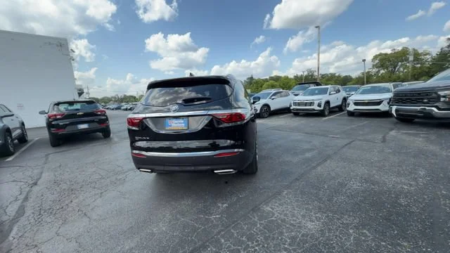 Certified Used 2023 Includes Spectra Gray lower exterior accent color.) Buick Premium image 7