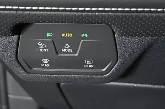 New 2026 Deep Black Pearl Volkswagen 2.0T SE w/Technology image 22