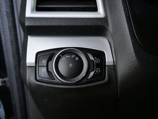 Used 2013 Black Ford XLT image 26
