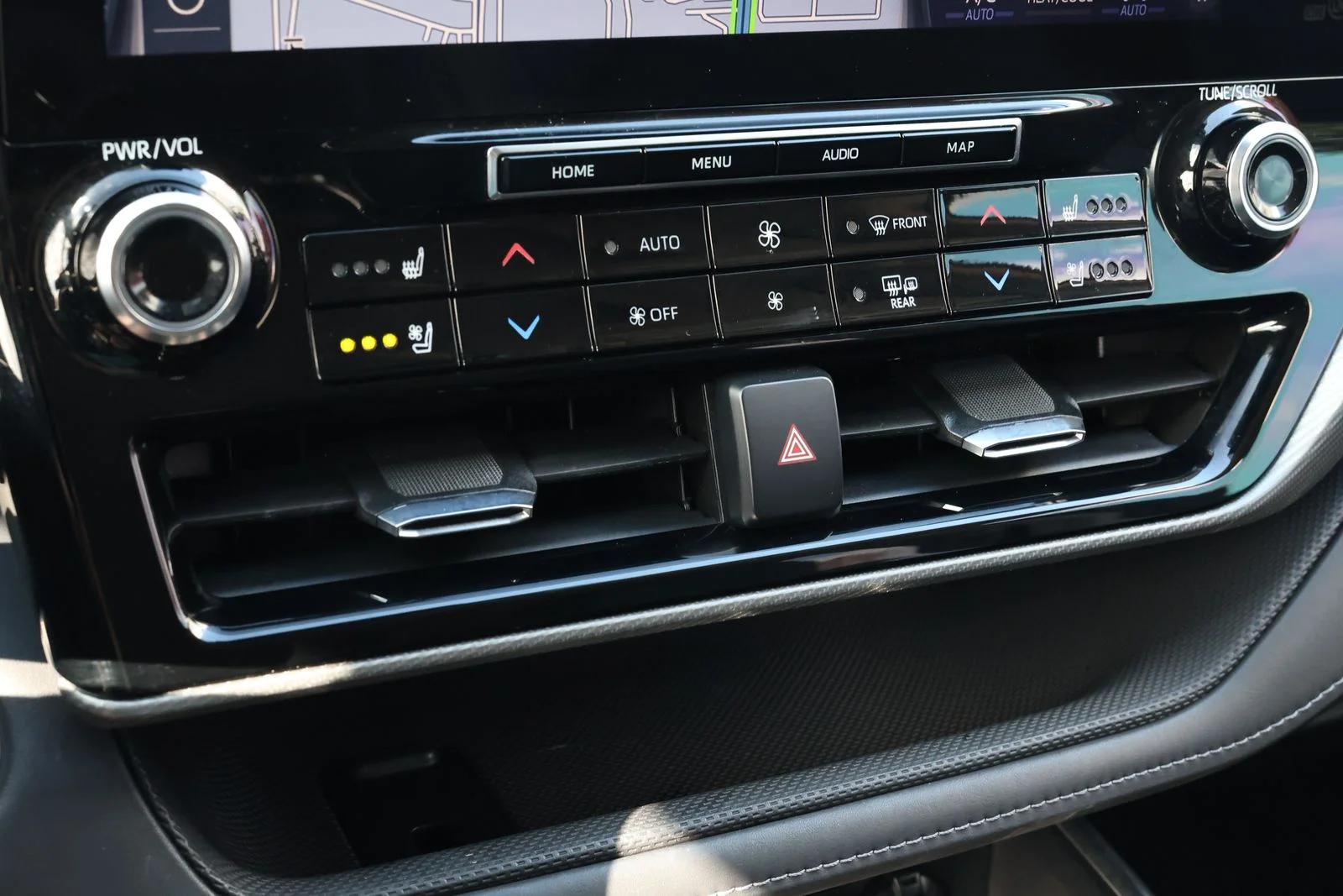 Used 2021 Black Toyota Platinum image 24