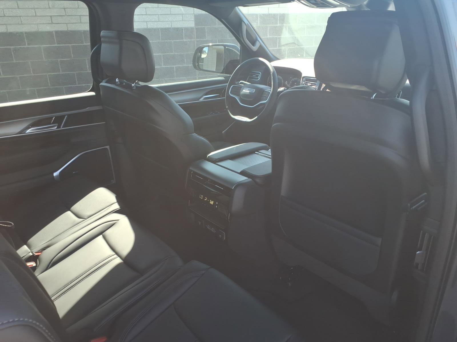 New 2026 Baltic Gray Metallic Clearcoat Jeep  image 8