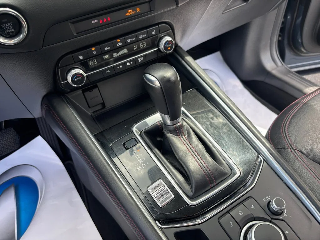 Used 2024 Gray Mazda 2.5 S Carbon Edition image 32