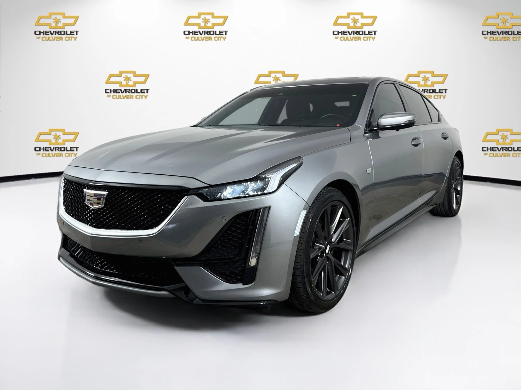 Used 2023 Argent Silver Metallic Cadillac Sport image 3
