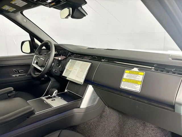 New 2026 Black Land Rover SE image 27
