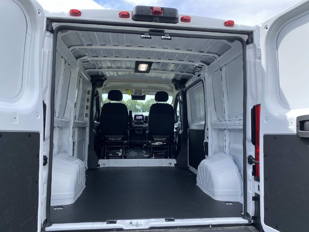 New 2026 Bright White Clear-Coat Exterior Paint RAM Low Roof image 5
