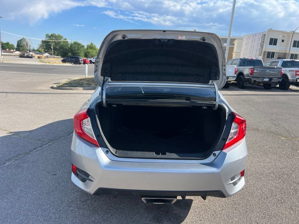 Used 2020 Lunar Silver Metallic Honda Sport image 9