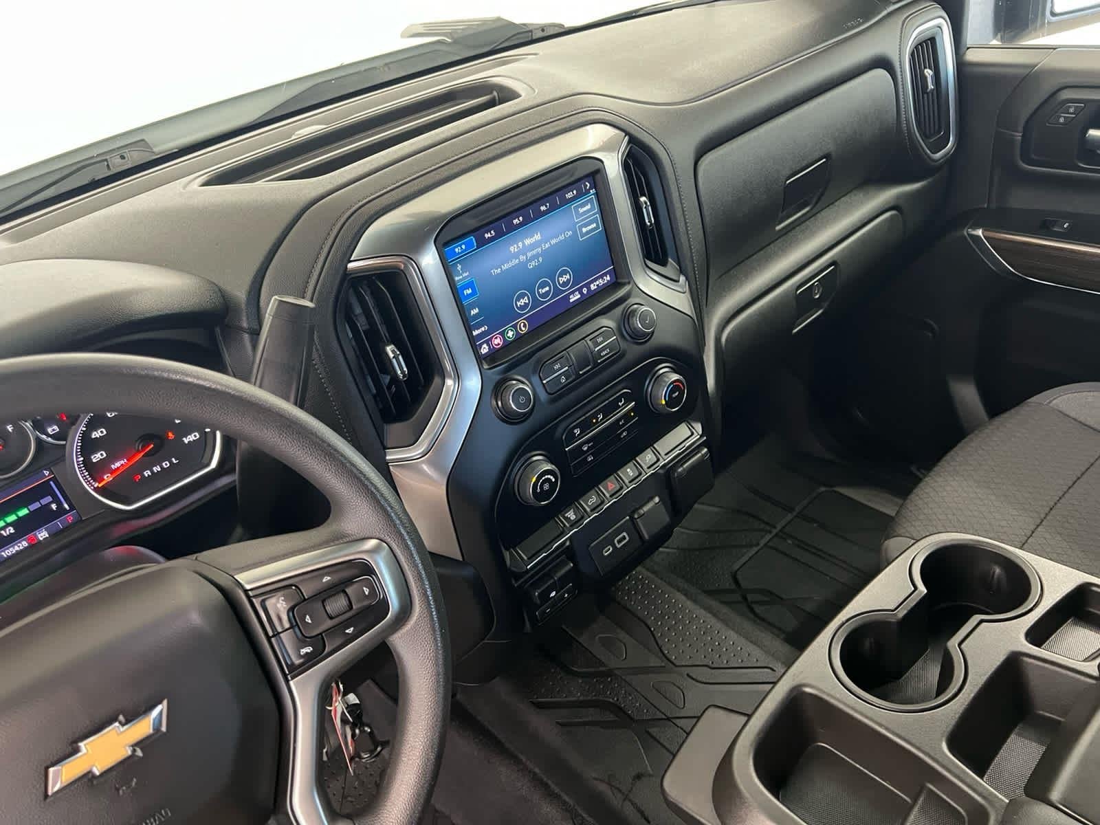 Used 2022 Summit White Chevrolet LT image 23