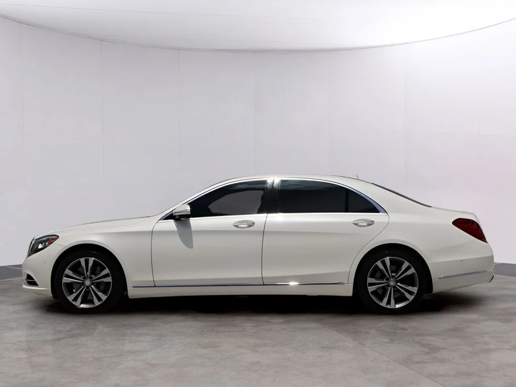 Used 2015 designo Diamond White Mercedes-Benz S 550 image 4
