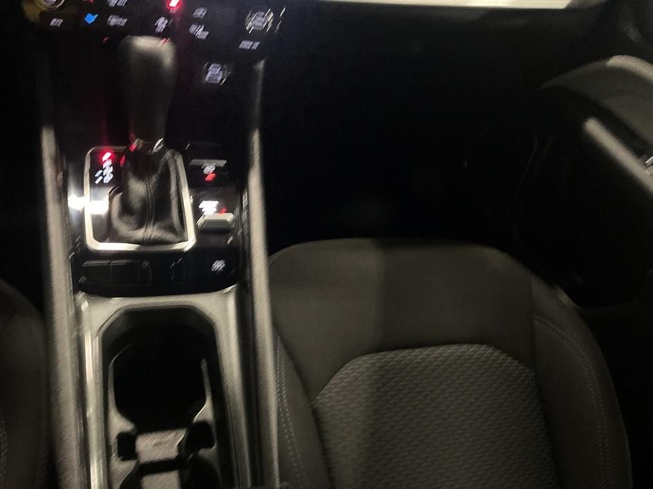 Used 2023 White Jeep Sport image 5