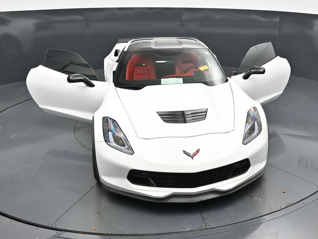 Used 2018 ARCTIC WHITE Chevrolet Z06 2LZ image 34
